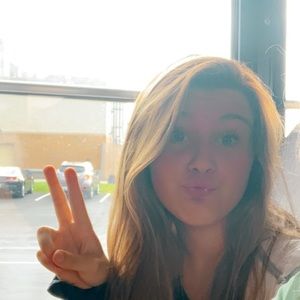 Meet your Posher, Madi